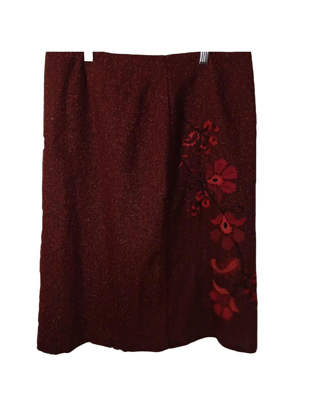 Bandolino Cranberry Western Embroidered Floral Pattern Silk/Rayon Skirt, NWT, 10 - Picture 3 of 6